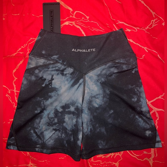 NWT Alphalete Surface Power Short OIL STAIN - Small🖤 - Picture 3 of 7